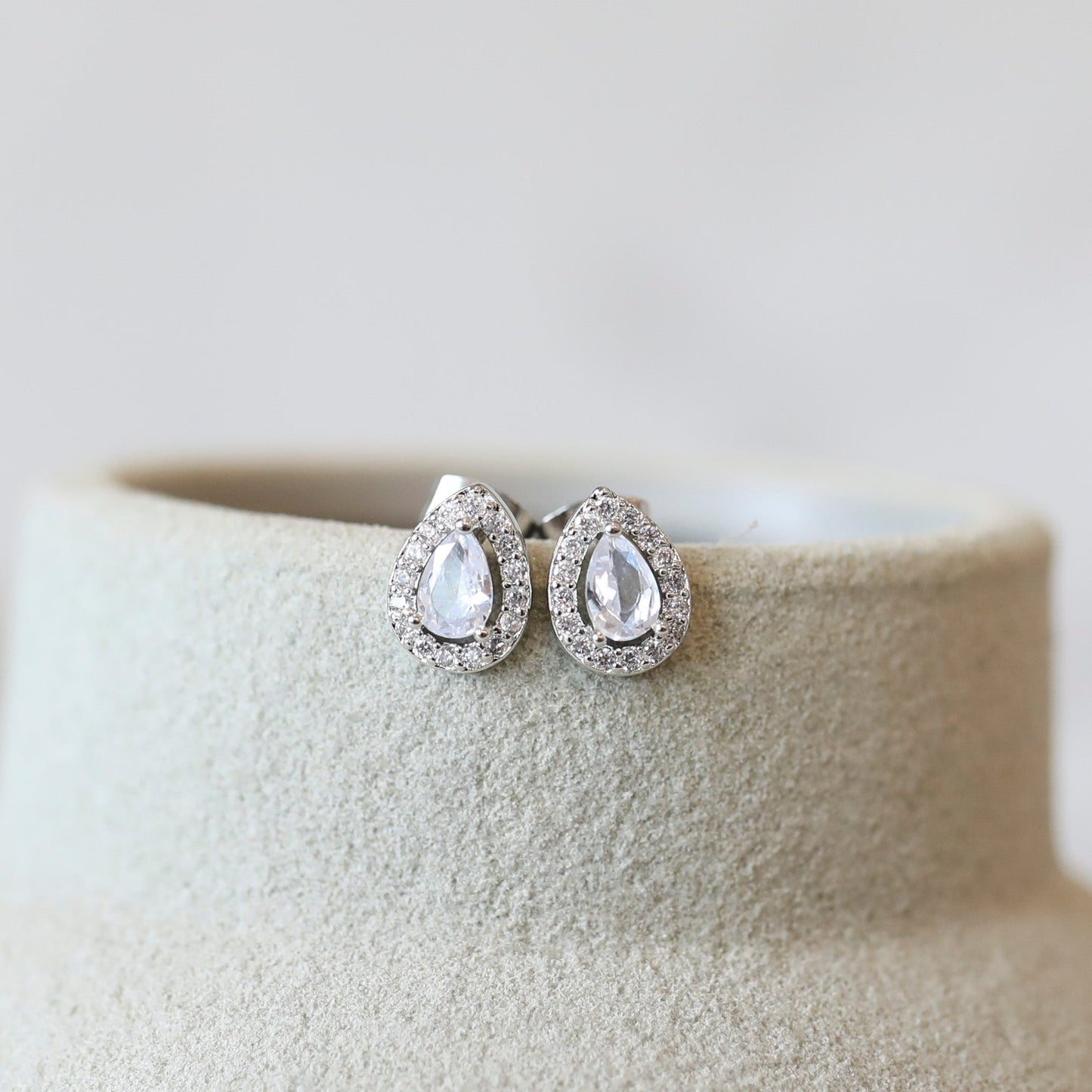 Halo Drop Studs