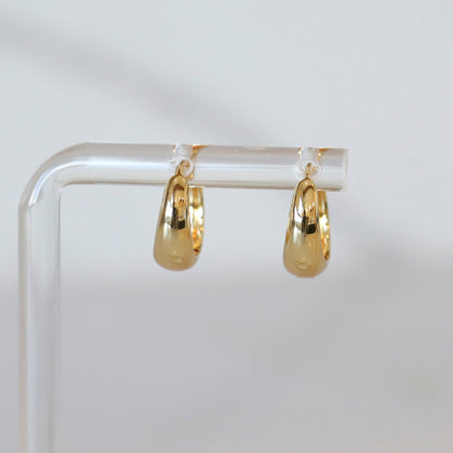 Basic Oval Huggie Hoops