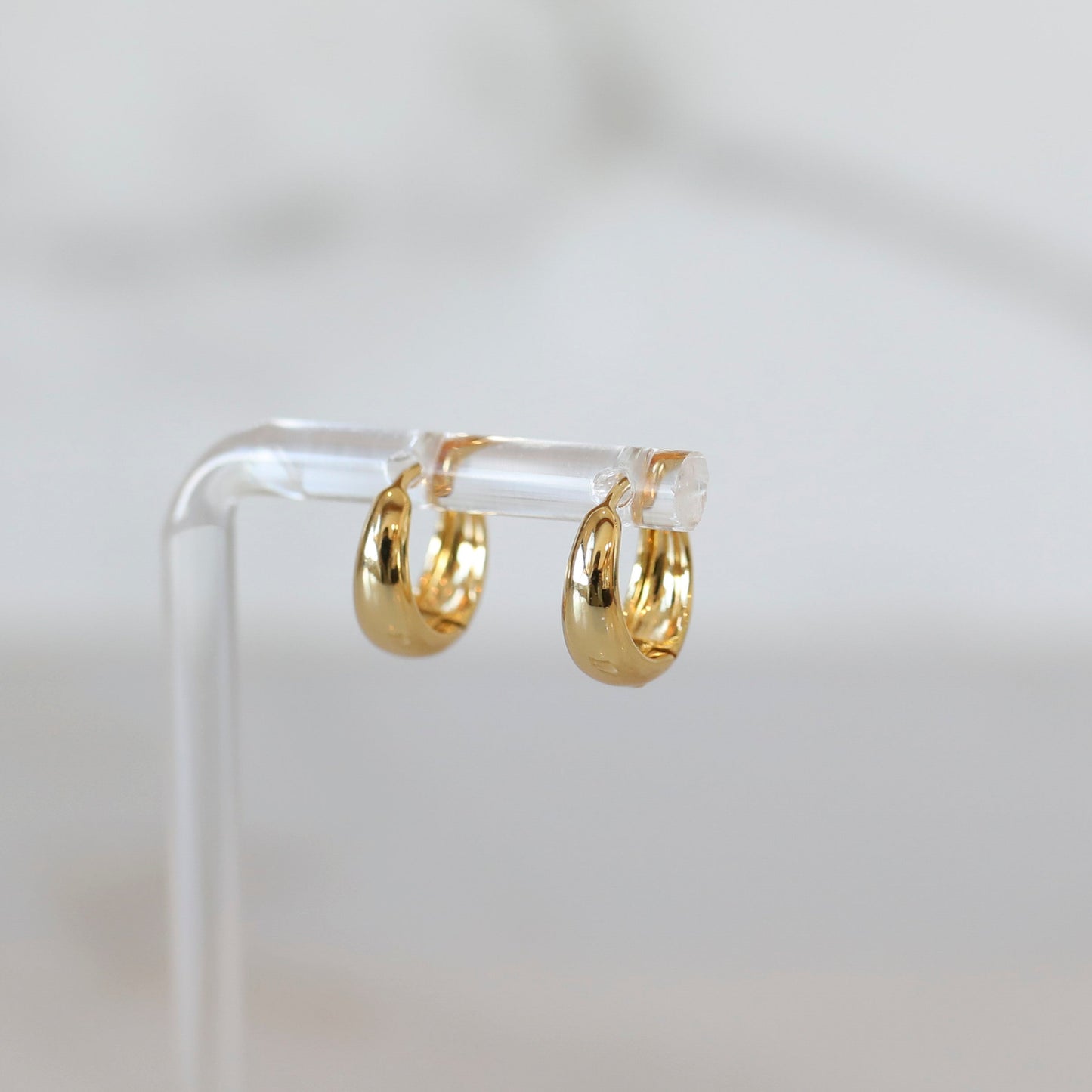 Basic Oval Huggie Hoops