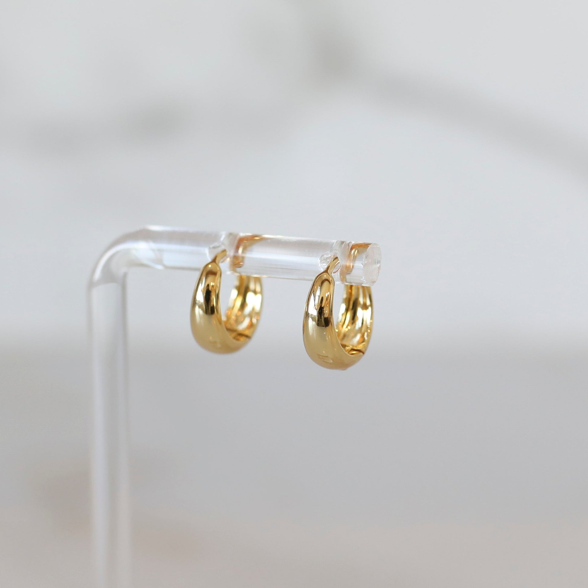 Basic Oval Huggie Hoops